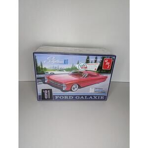 AMT 1/25 1961 Ford Galaxie Styline 61 Stock/Custom/Stylized Model Kit Car 652/12